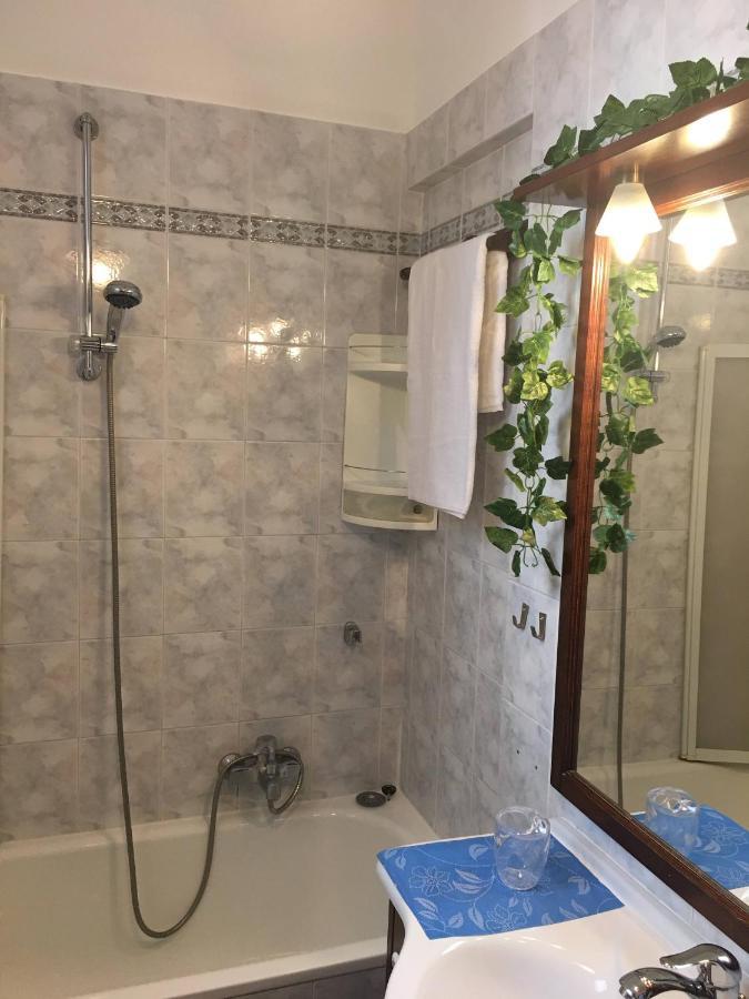 Panoramic And Bright Penthouse Is Waiting For You Apartamento Roma Exterior foto