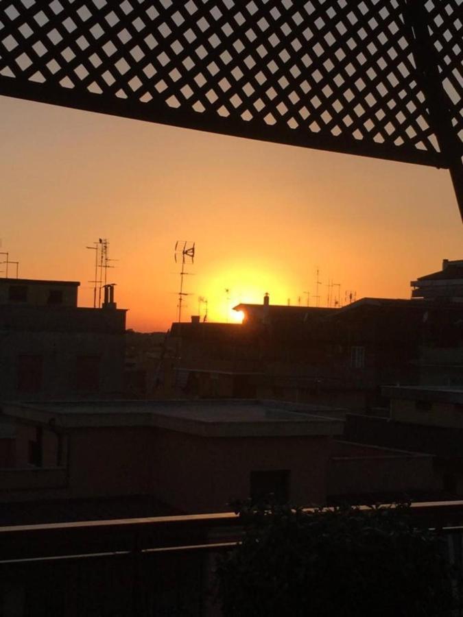 Panoramic And Bright Penthouse Is Waiting For You Apartamento Roma Exterior foto