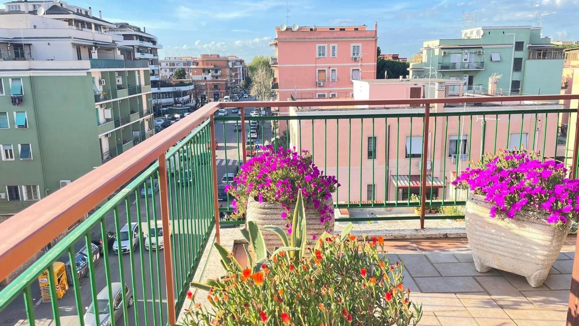 Panoramic And Bright Penthouse Is Waiting For You Apartamento Roma Exterior foto